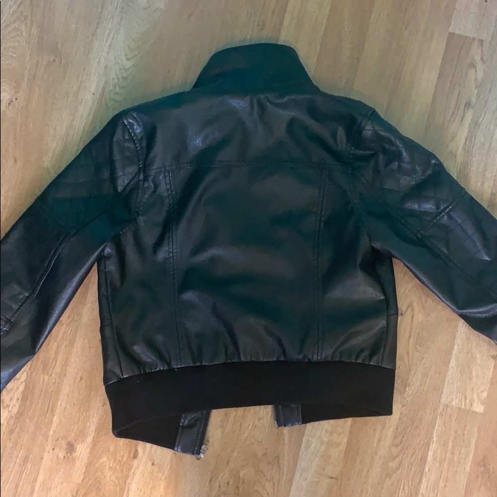 Leather jacket - Picture 2 of 2